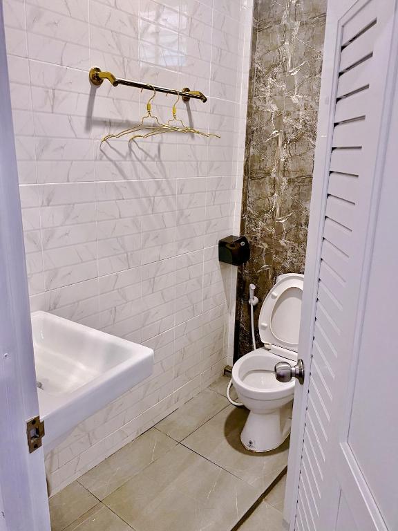 Zleepinezz Hostel - 17