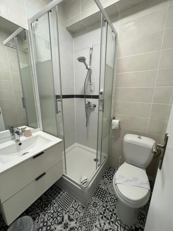 Koupelna v ubytování Hôtel Agena