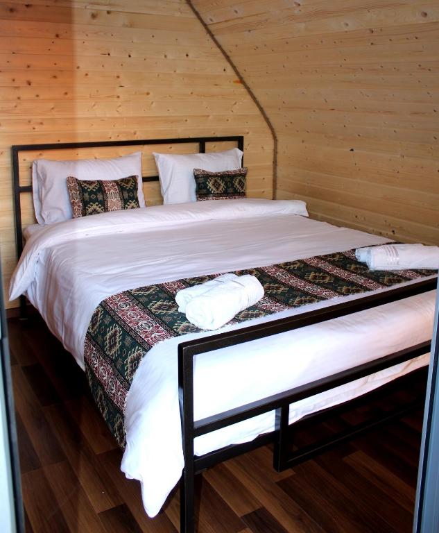 Kayanberd Resort - Double Room With Balcony