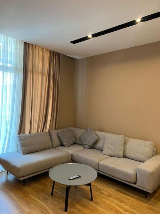 Your local experience, Tirana - Image 9