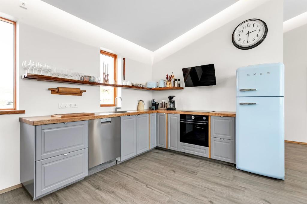 Kuchyň nebo kuchyňský kout v ubytování 4bed 4bath Sauna & Hot tub