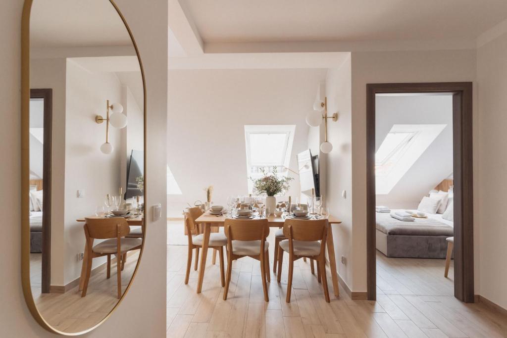 Muse by StayLab - Penthouse Two-Bedroom Duplex Apartment