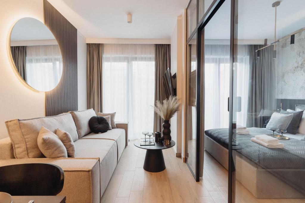 Muse by StayLab - Deluxe Apartment