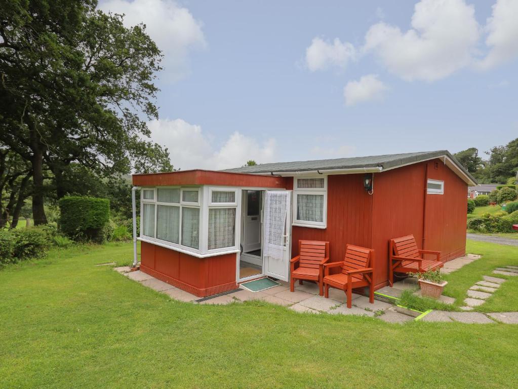 Chalet 64, Tywyn (updated prices 2024)