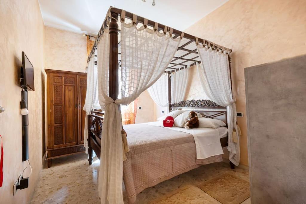 Postel nebo postele na pokoji v ubytování Dream sea - 100 from the sea!