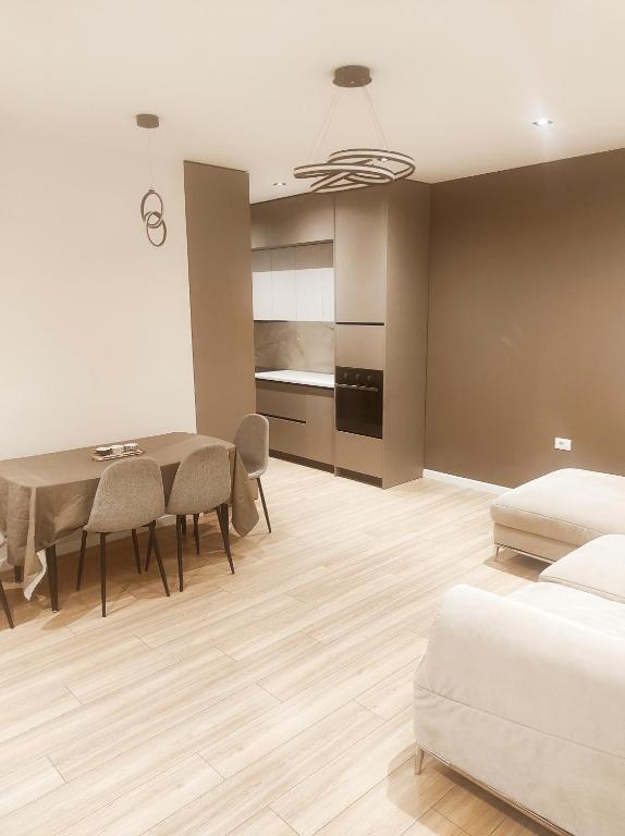 Alina's Apartment - Image 4