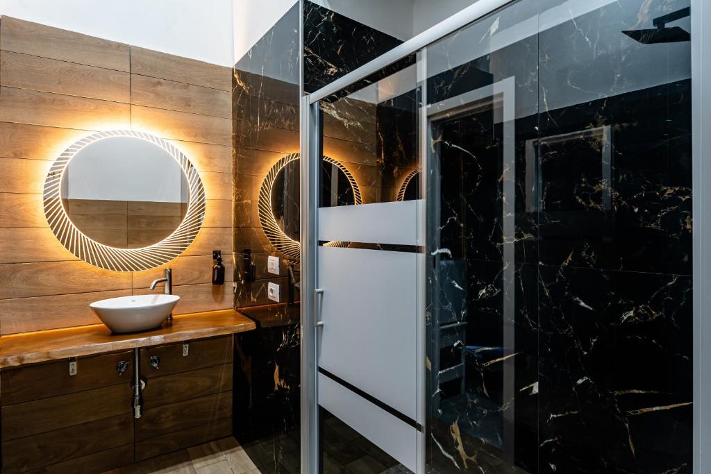 La bella vita luxury apartament and travel solution - Chambre Double Avec Balcon