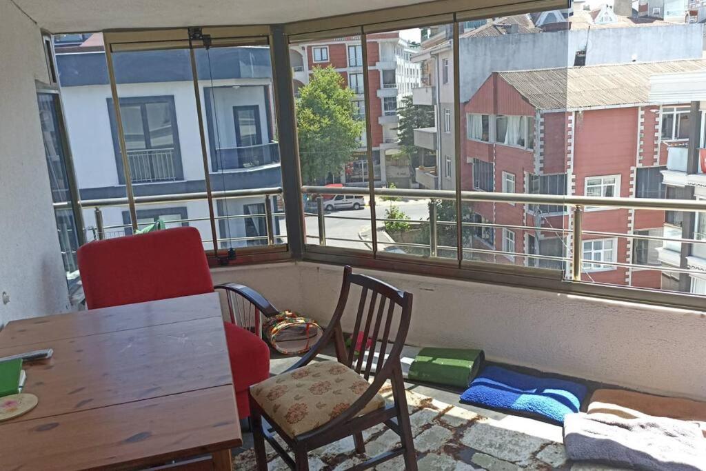 Sancaktepe Room with huge Terrace and Roof