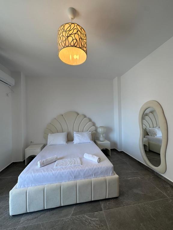 Minimalistic luxury apartment - Imazhi 7