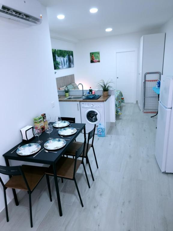 Apartamentos ZANCA CITY CENTER free luggage storage - 15