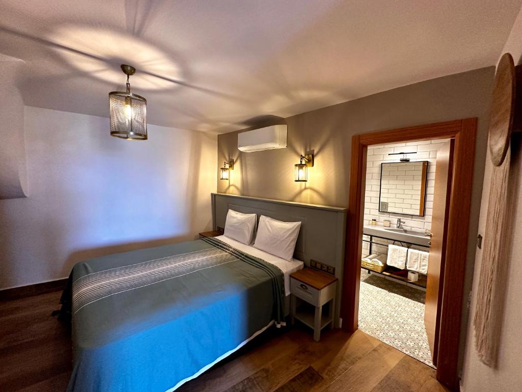 Oikos Bozcaada - Suite With Terrace