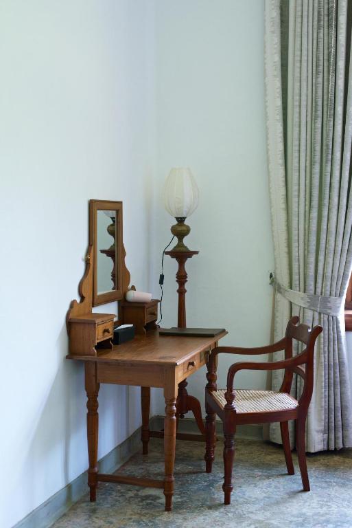 Mountbatten Bungalow- Thema Collection - 3