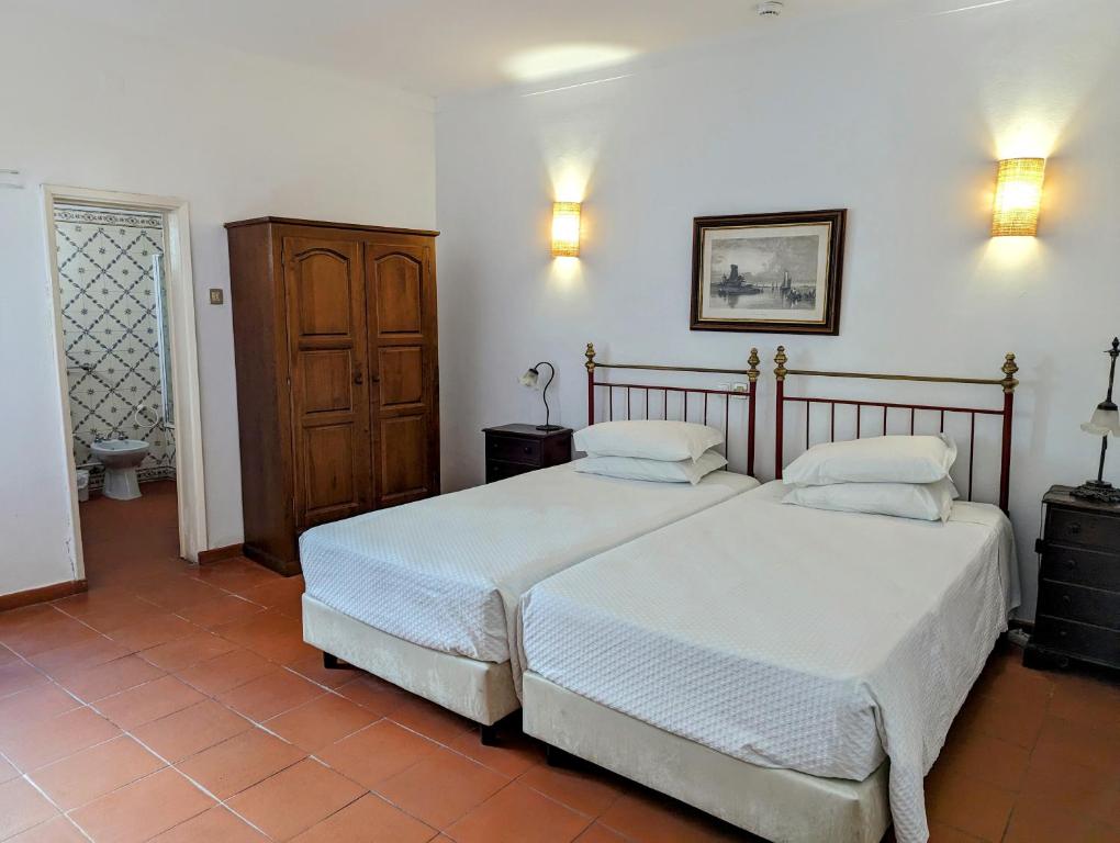 
Twin Room with Extra Bed
