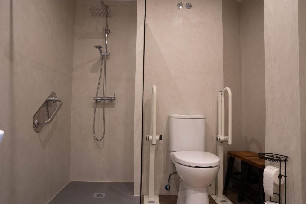 Koupelna v ubytování HOTEL POSADA LaS RETAJAS