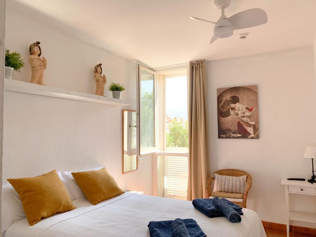 Fotografia z galérie ubytovania Casa Adela /Terraza/5m playa / Aire acondicionado v destinácii Cadaqués