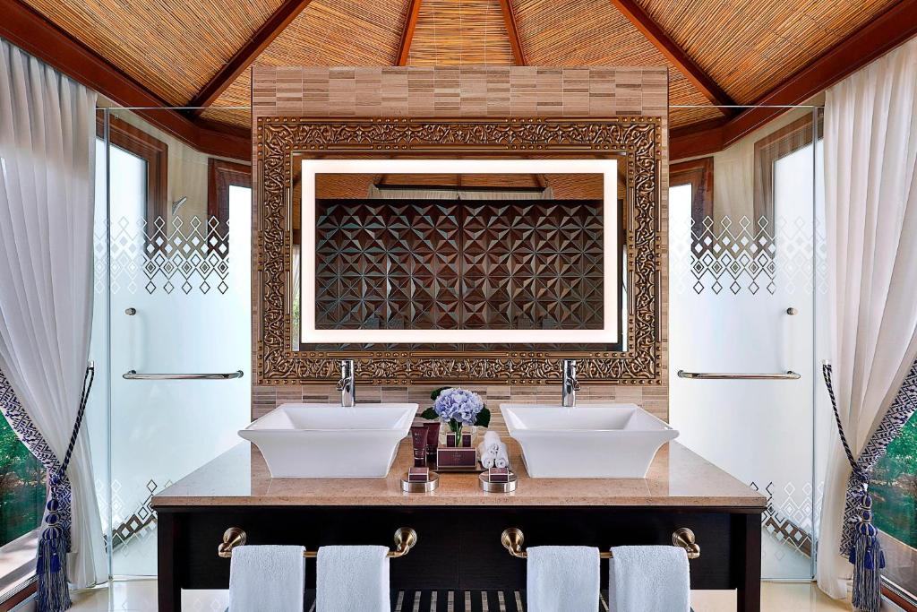 Resü'l-Hayme şehrindeki The Ritz-Carlton Ras Al Khaimah, Al Hamra Beach tesisine ait fotoğraf galerisinden bir görsel