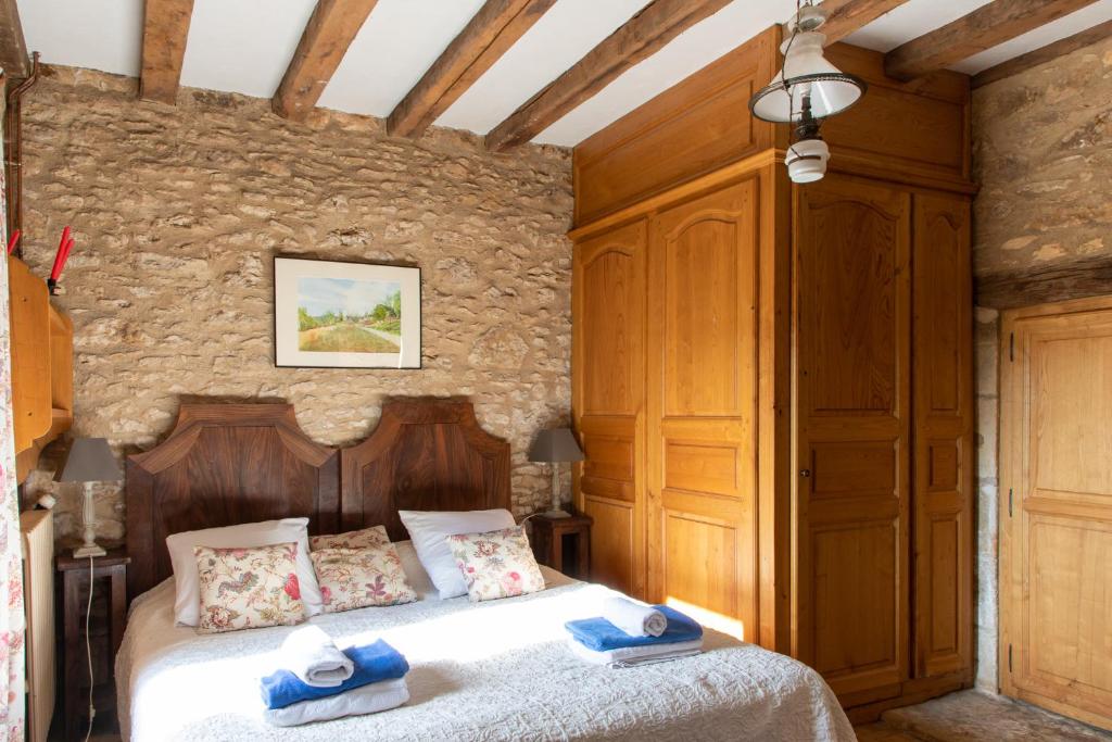 Chambre d'Hôtes La Rossillonie - Chambre Double De Luxe Avec Douche