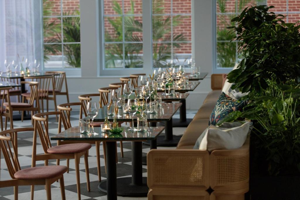 Kimpton - The Forum Hotel by IHG photo