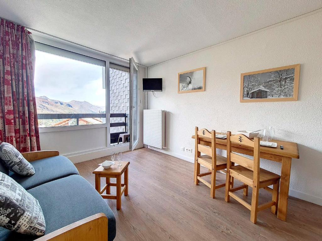 Studio rénové, ski aux pieds, balcon, Les Menuires - FR-1-344-1140