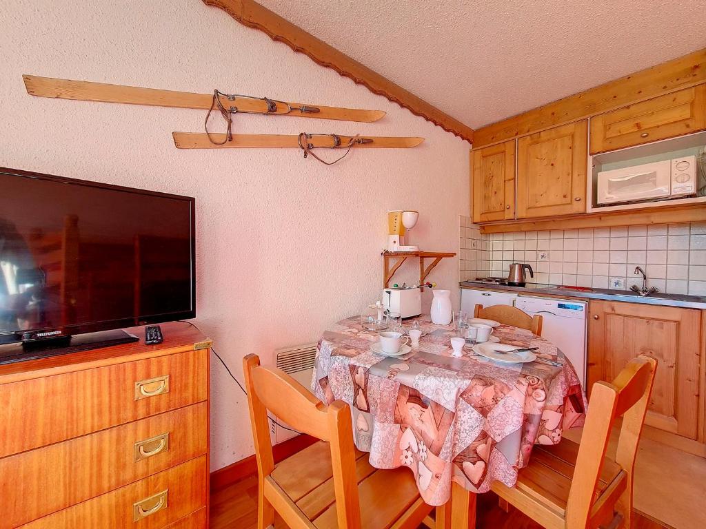 Studio lumineux : Accès pistes · Balcon · Animaux acceptés · Non-fumeur - FR-1-344-1141