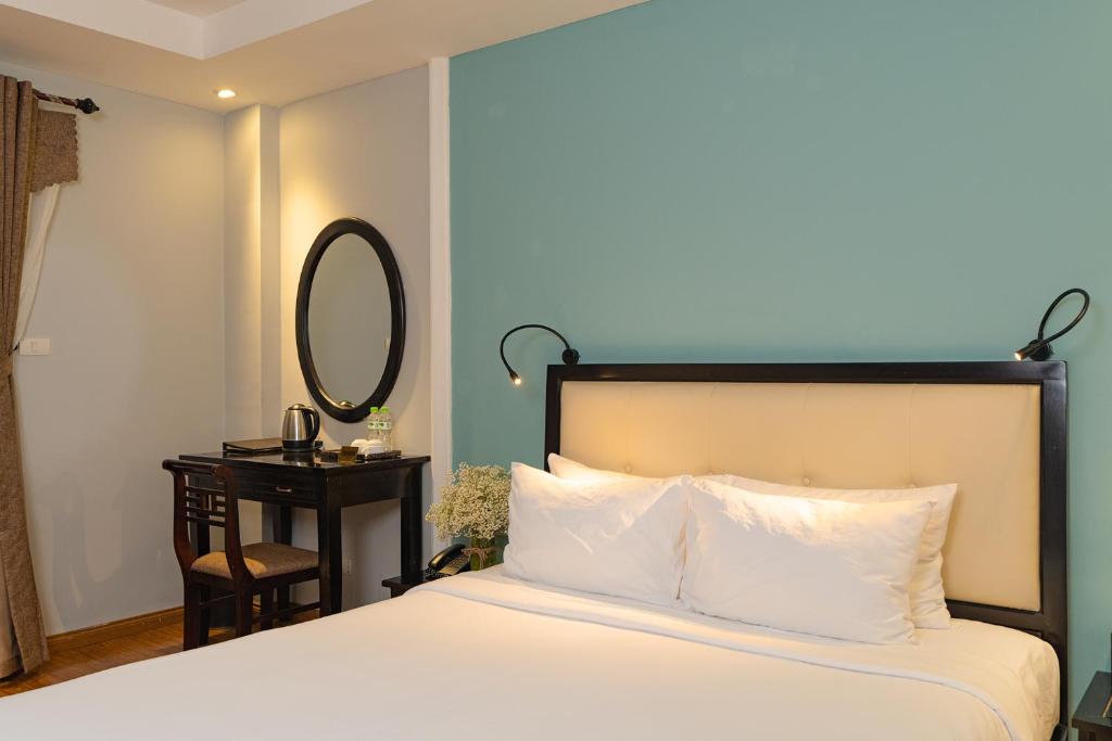 Phòng Deluxe Giường Đôi Có Ban Công