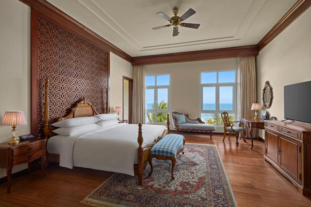 Suite Hạng Tổng Thống 1 Phòng Ngủ Có Giường Cỡ King Và Ban Công