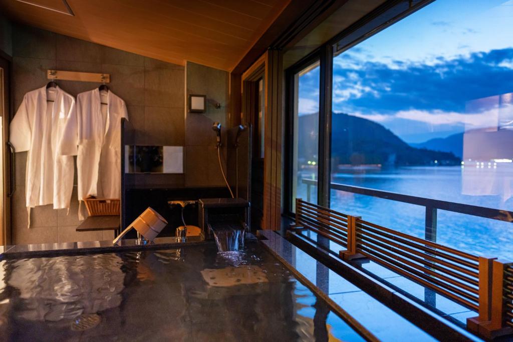 Kinsuikan - Camera Doppia Con Bagno Privato Esterno