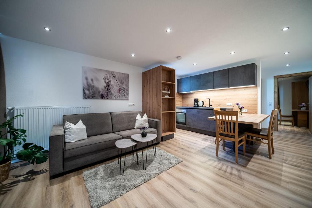 Kuchyň nebo kuchyňský kout v ubytování Appartements Tyrol