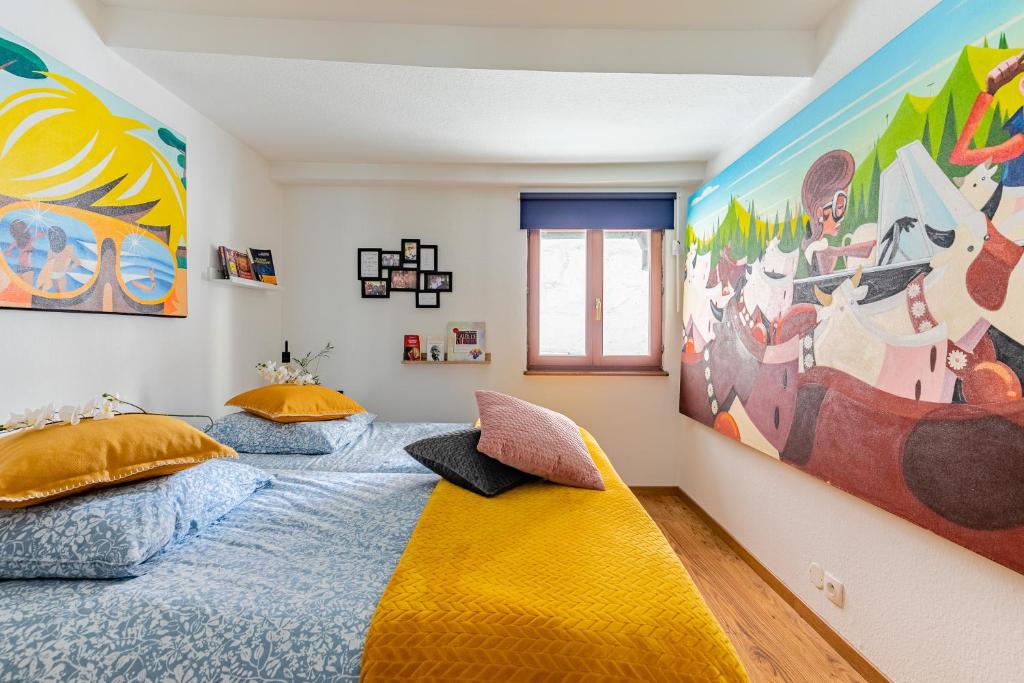 Łóżko lub łóżka w pokoju w obiekcie * Loft 3 pièces/Calme, tout équipé @ Centre Ville