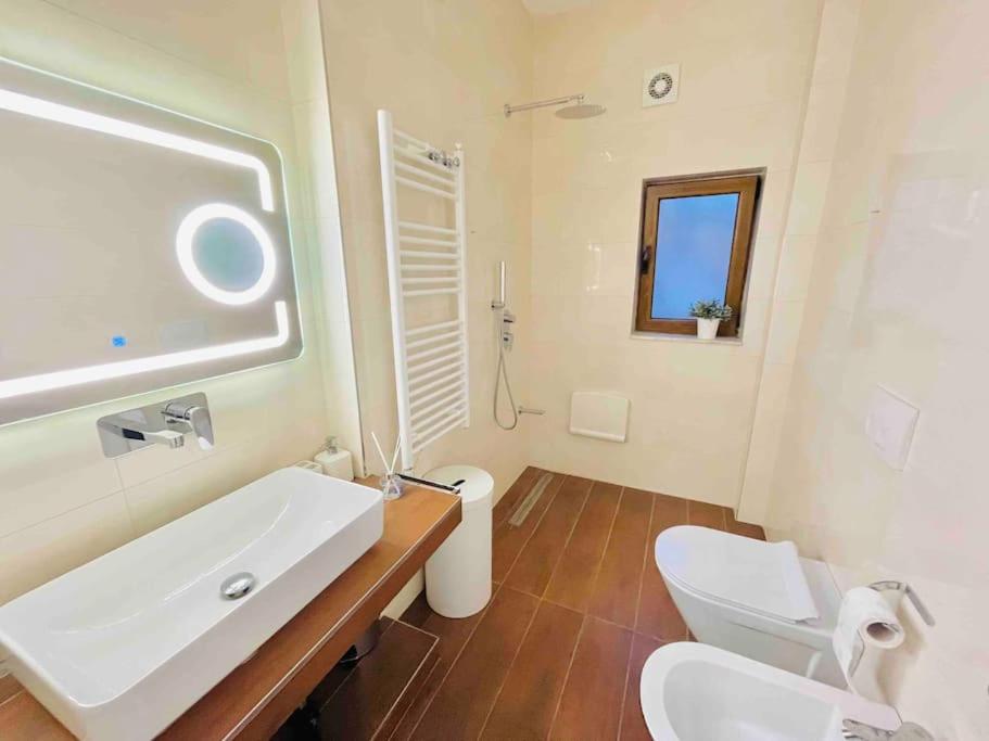 Sun apartment in the heart of Tirana - Image 3