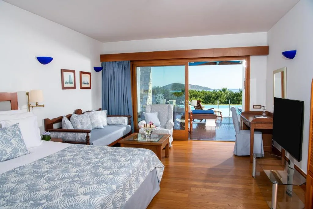 Deluxe Room SPA Sea View Sharing Pool