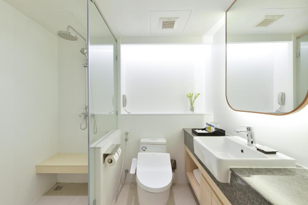 Centre Point Plus Hotel Pratunam - Resim 38