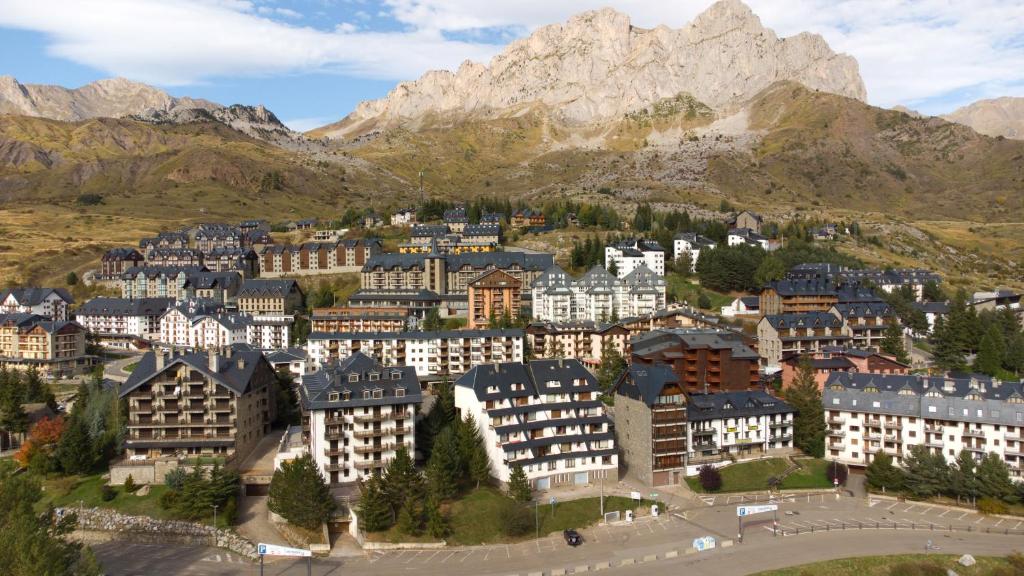 Galeriebild der Unterkunft Apartamentos Formigal - Admite mascotas in Formigal