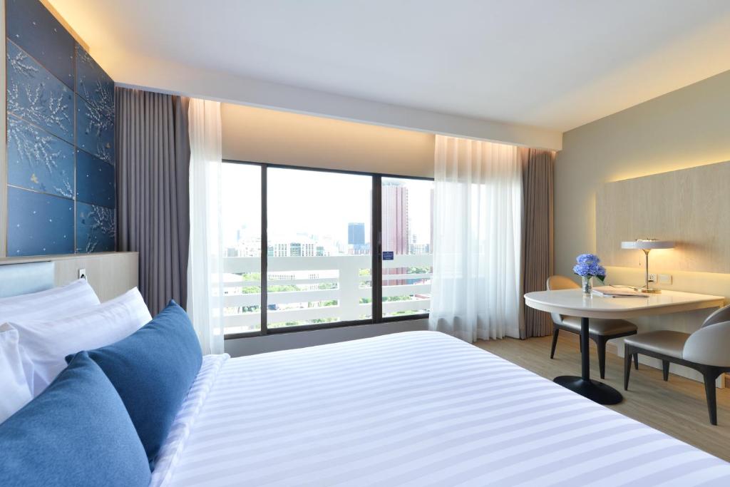 Centre Point Plus Hotel Pratunam - Resim 44