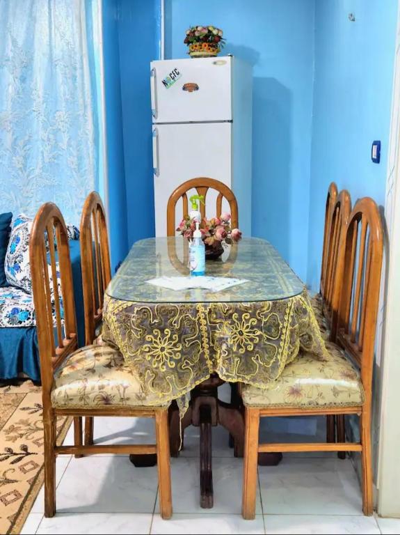 Family friendly 3 bedrooms apartment for rent in Hadayek El Maadi.