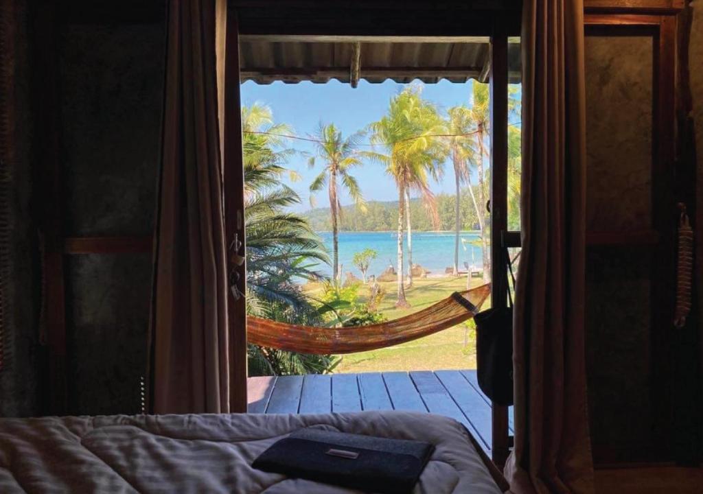 The Ngam Kho Resort - Salle Double Standard Avec Ventilateur