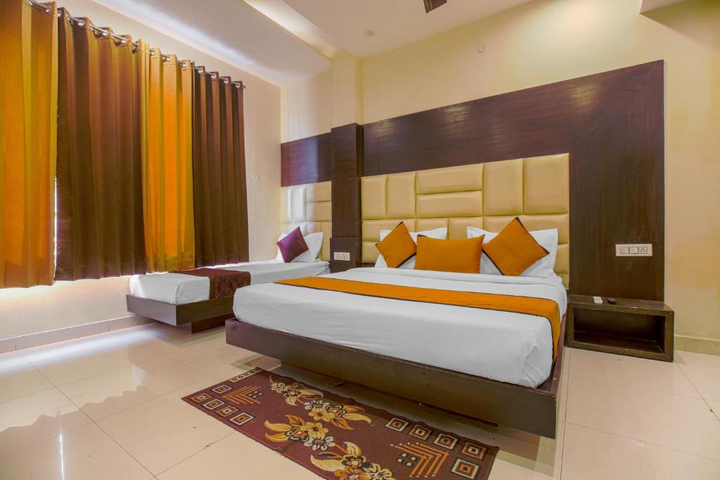 Hotel Crown, Amritsar - Superior Triple Room