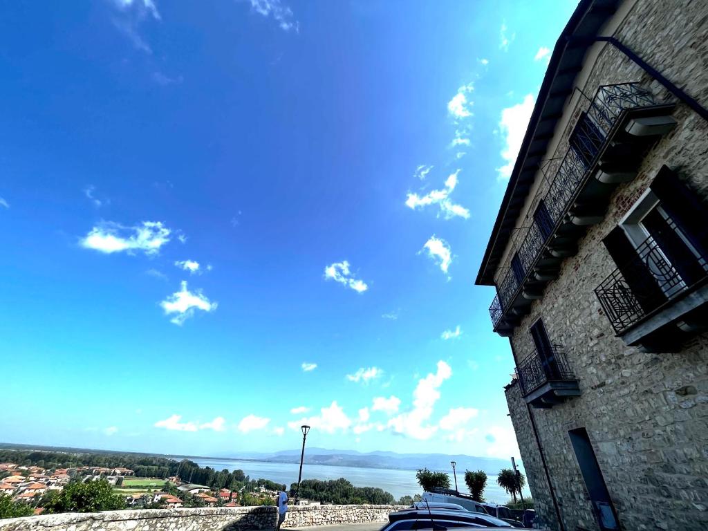 vistas al océano desde un edificio en I Ninni, en Castiglione del Lago