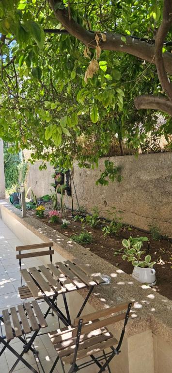 Luxury House since 1960 - Maison De Deux Chambres