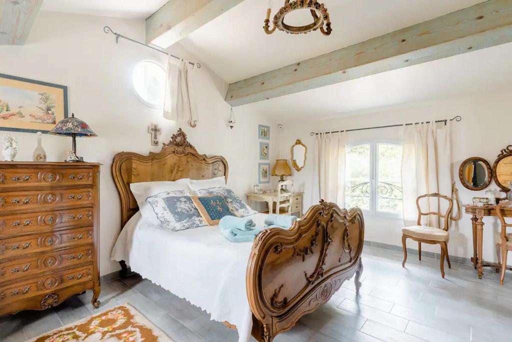 Agréable chambre d'hôtes avec piscine - Housity