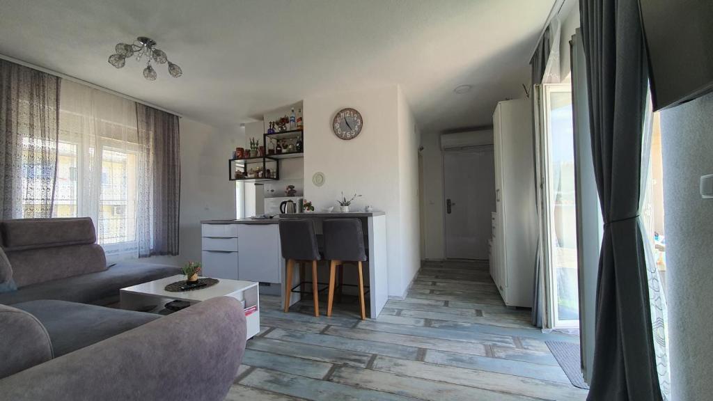 Kuchyň nebo kuchyňský kout v ubytování Apartman Kovačić - Knin