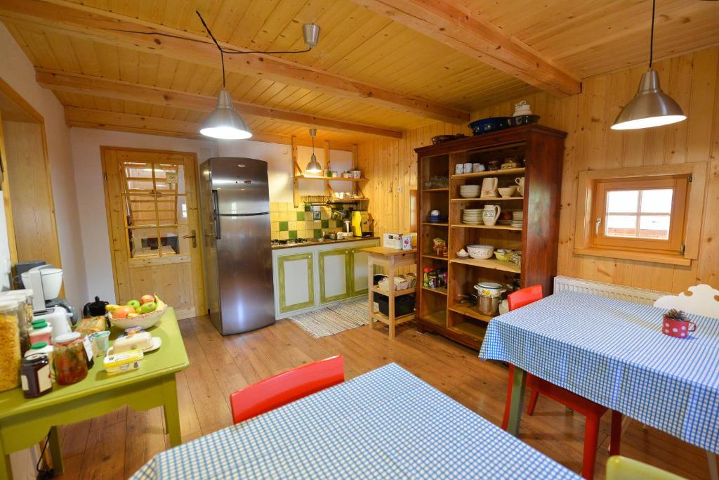 Kuchyň nebo kuchyňský kout v ubytování Rustic House 13