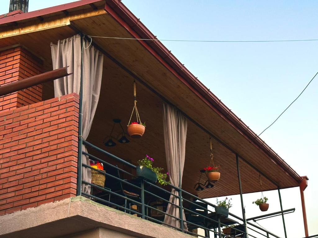 Balkón nebo terasa v ubytování Guest House Mtisubani
