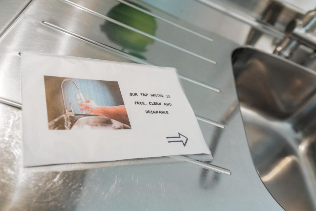 Easy flat Vezia, indipendent entrance, free parking - Resim 12