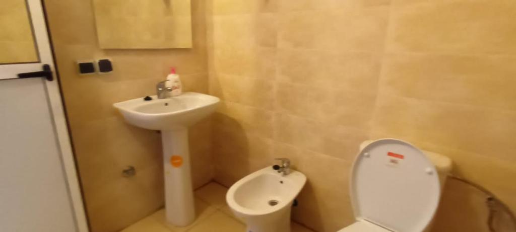 Koupelna v ubytování nour