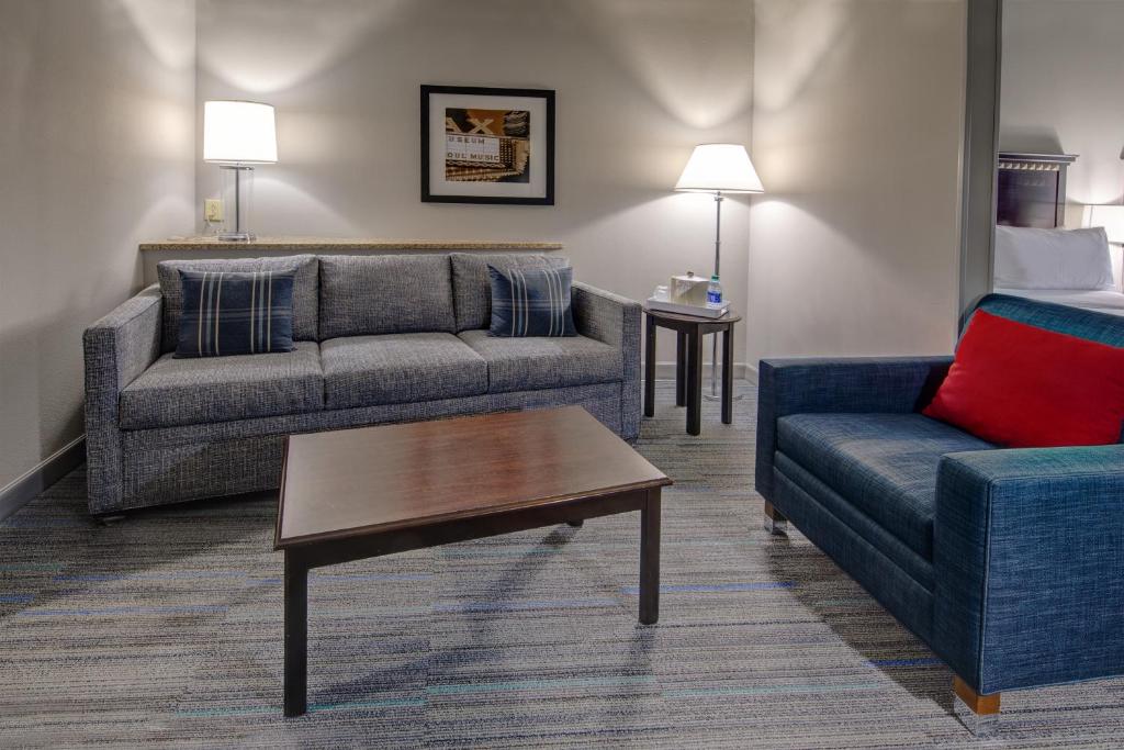 Four Points by Sheraton Memphis Southwind photo