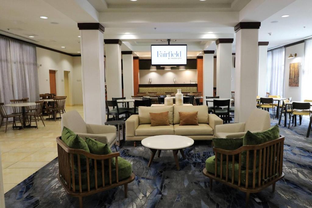 Posezení v ubytování Fairfield Inn & Suites by Marriott San Antonio Downtown/Alamo Plaza