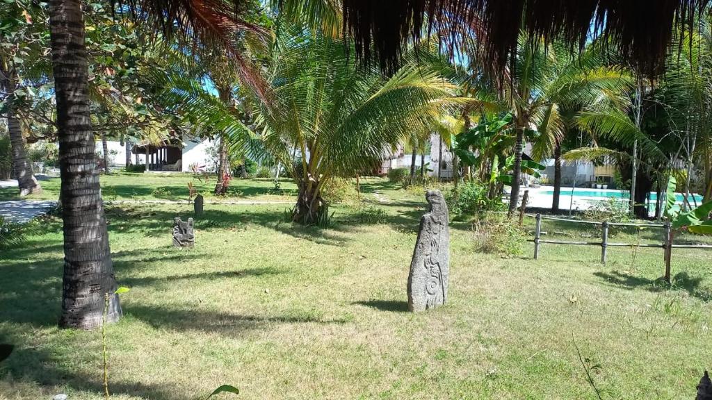 Zahrada ubytování Rua Beach Resort Sumba