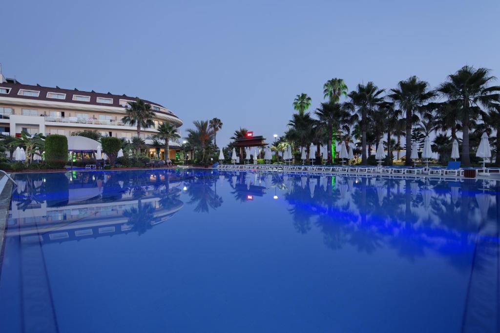 Bazén v ubytování Saphir Hotel & Villas nebo v jeho okolí