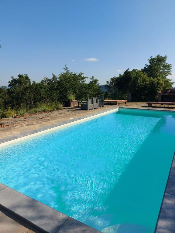 Bazén v ubytování BnB Bagno di Bosco nebo v jeho okolí